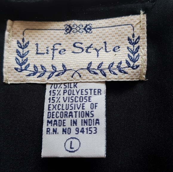 Vintage Silk Blend Embroidered Floral Jacket - Picture 4 of 7